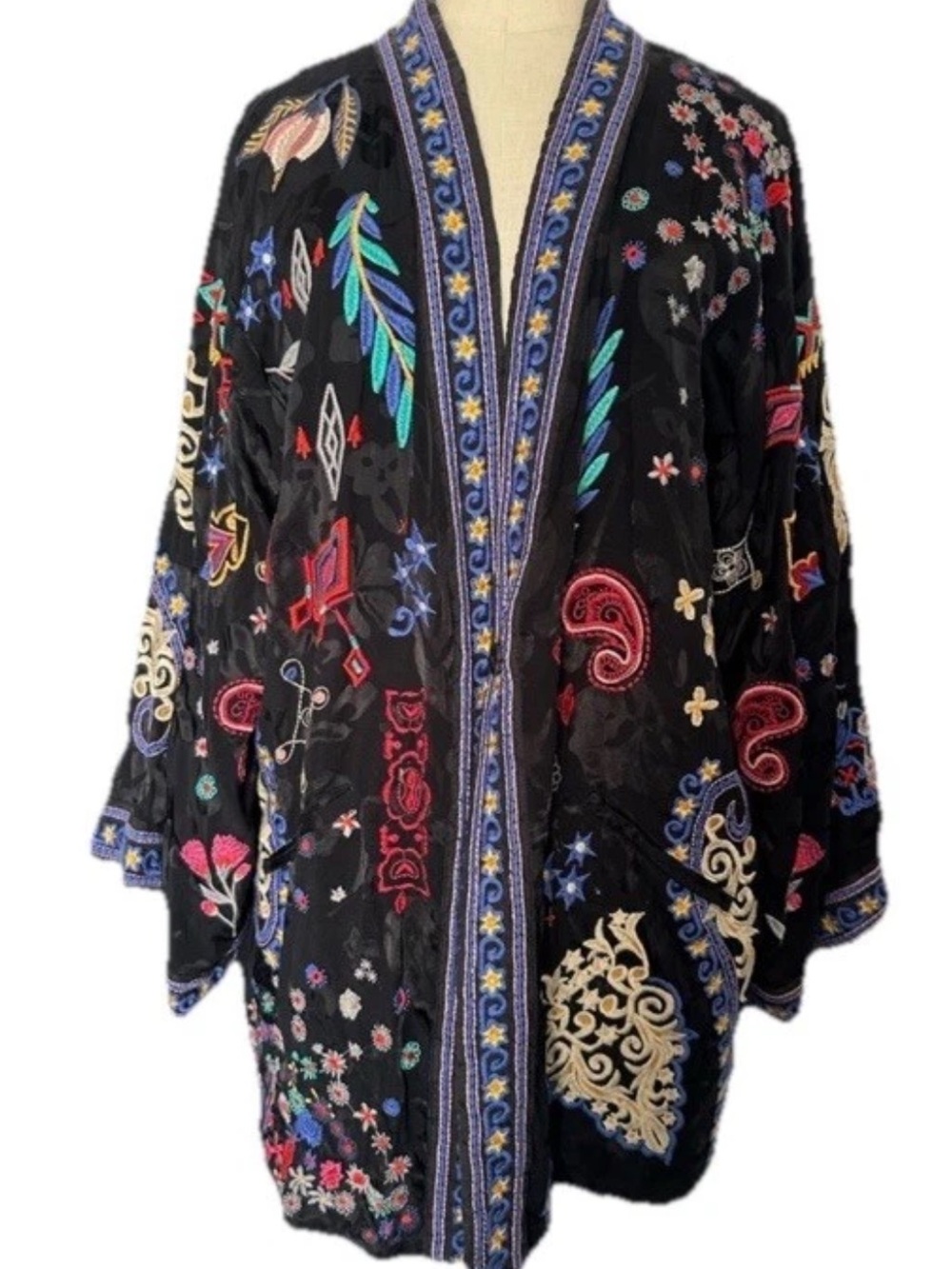 Johnny Was heavily embroidered Elletra Reversible
Kimono NWT RARE - Picture 11 of 14